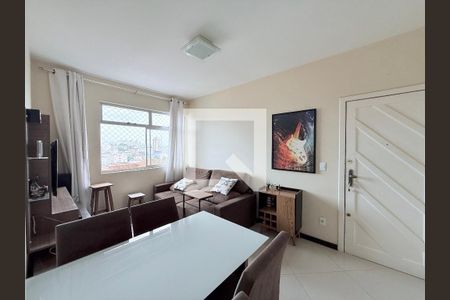 Sala de apartamento à venda com 2 quartos, 65m² em Monsenhor Messias, Belo Horizonte