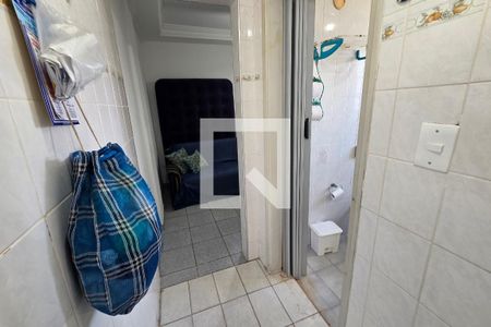 Cozinha de apartamento para alugar com 1 quarto, 40m² em Guilhermina, Praia Grande