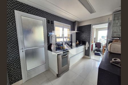 Cozinha de apartamento à venda com 3 quartos, 104m² em Vila Lucia Elvira, São Paulo