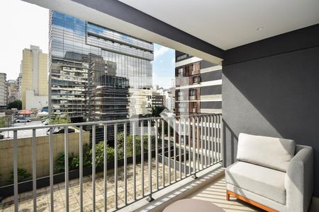varanda quarto de kitnet/studio para alugar com 1 quarto, 24m² em Cerqueira César, São Paulo