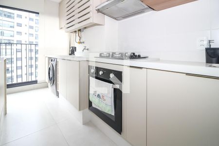 Cozinha de apartamento para alugar com 2 quartos, 55m² em Vila Anastácio, São Paulo