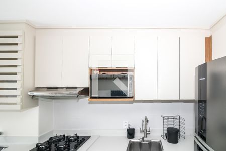 Cozinha de apartamento para alugar com 2 quartos, 55m² em Vila Anastácio, São Paulo