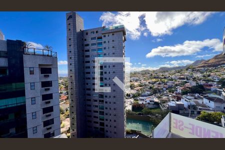 Apartamento à venda com 4 quartos, 210m² em Belvedere, Belo Horizonte