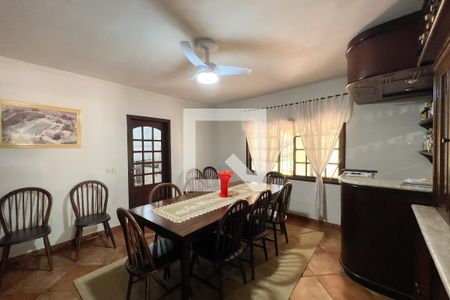 Casa à venda com 5 quartos, 3000m² em Vila Capuava, Valinhos