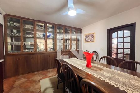 Casa à venda com 5 quartos, 3000m² em Vila Capuava, Valinhos