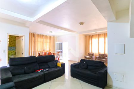 Sala de casa à venda com 4 quartos, 363m² em Cachambi, Rio de Janeiro