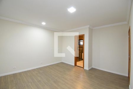 Suíte de casa à venda com 3 quartos, 200m² em Tingui, Curitiba