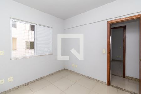 Quarto 1 de apartamento à venda com 3 quartos, 95m² em Itapoã, Belo Horizonte