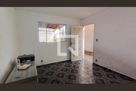 Casa para alugar com 3 quartos, 126m² em Parque Palmeiras, Suzano
