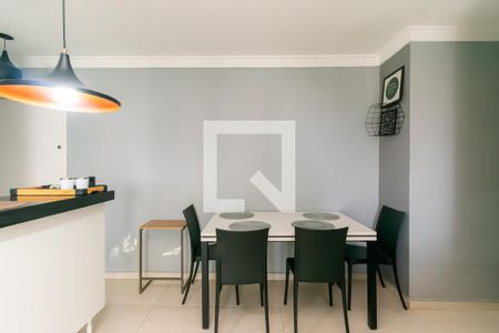 Sala de apartamento para alugar com 2 quartos, 64m² em Vila Paulo Silas, São Paulo