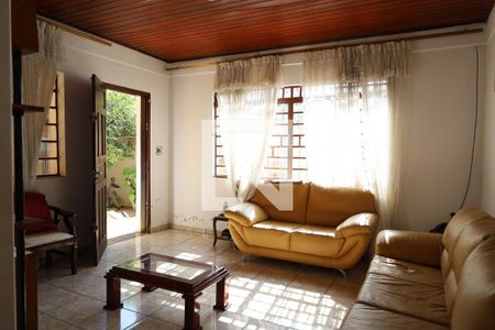 Sala de casa à venda com 3 quartos, 110m² em Jardim Presidente, São Paulo
