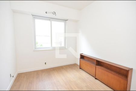 Quarto 1 de apartamento para alugar com 2 quartos, 80m² em Rio Comprido, Rio de Janeiro