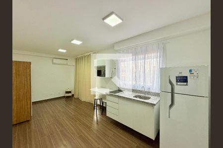 Quarto de kitnet/studio para alugar com 0 quarto, 25m² em Vila Cordeiro, São Paulo