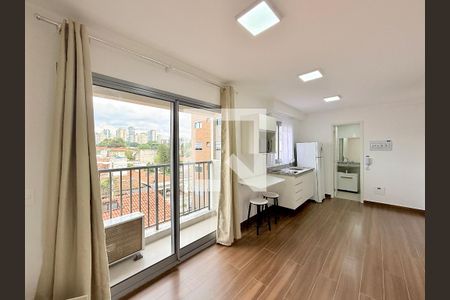 Quarto de kitnet/studio para alugar com 0 quarto, 25m² em Vila Cordeiro, São Paulo