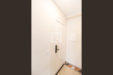 Entrada de apartamento à venda com 3 quartos, 69m² em Jardim Tupanci, Barueri