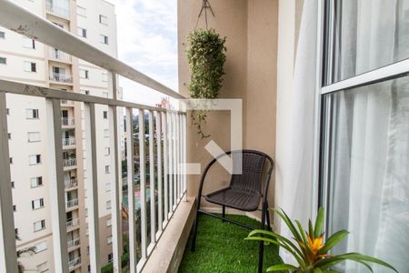 Varanda de apartamento à venda com 3 quartos, 69m² em Jardim Tupanci, Barueri