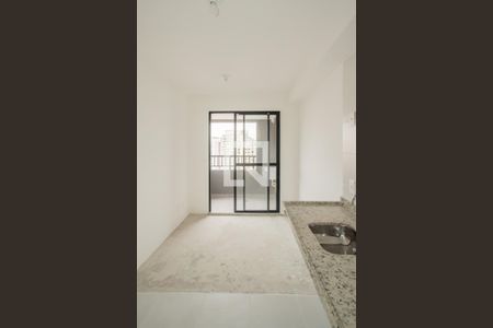 Sala/Cozinha de apartamento à venda com 1 quarto, 29m² em Chácara Inglesa, São Paulo
