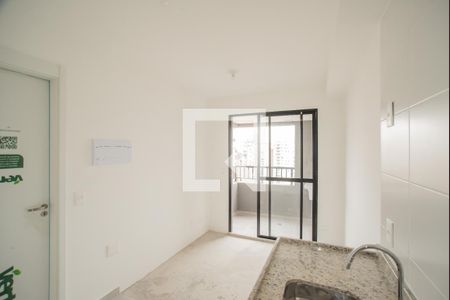 Sala/Cozinha de apartamento à venda com 1 quarto, 29m² em Chácara Inglesa, São Paulo