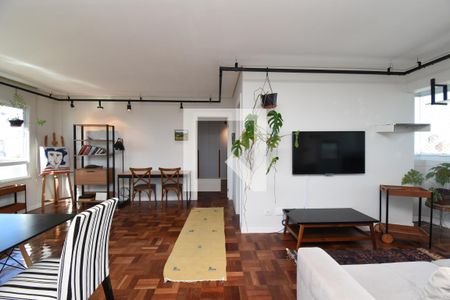 Sala de apartamento para alugar com 1 quarto, 70m² em São Francisco, Curitiba