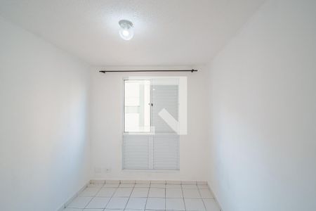 Quarto 2 de apartamento para alugar com 2 quartos, 50m² em Conj. Promorar Raposo Tavares, São Paulo