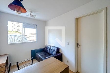 Sala de apartamento para alugar com 2 quartos, 34m² em Chácara Seis de Outubro, São Paulo