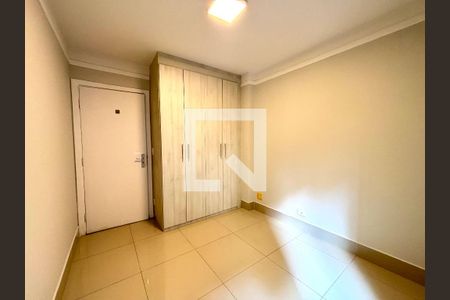 Quarto 1 de apartamento para alugar com 2 quartos, 67m² em Vila Olímpia, São Paulo