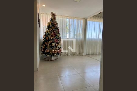 Sala de casa de condomínio para alugar com 5 quartos, 300m² em Cajueiros, Maricá