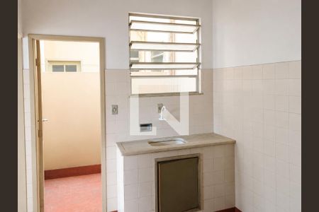 Cozinha de apartamento para alugar com 1 quarto, 52m² em Austin, Nova Iguaçu