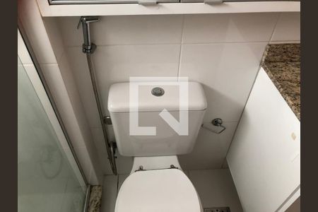 Banheiro de apartamento para alugar com 2 quartos, 73m² em Cristo Redentor, Porto Alegre