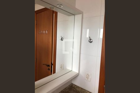 Banheiro de apartamento para alugar com 2 quartos, 73m² em Cristo Redentor, Porto Alegre