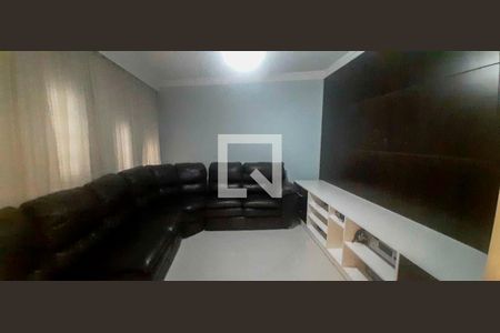 Sala de TV de casa à venda com 3 quartos, 272m² em Jardim Ivana, São Paulo