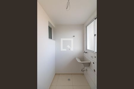 Sala/Cozinha/Área de Serviço  de apartamento para alugar com 2 quartos, 37m² em Jardim Maringa, São Paulo
