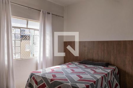 Quarto 1 de casa para alugar com 3 quartos, 263m² em João Pinheiro, Belo Horizonte