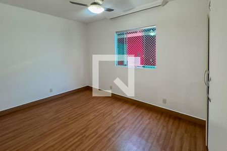 Casa para alugar com 3 quartos, 120m² em Horto Florestal, Belo Horizonte