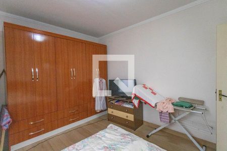 Quarto 1  de casa para alugar com 2 quartos, 70m² em Jardim Miriam, São Paulo