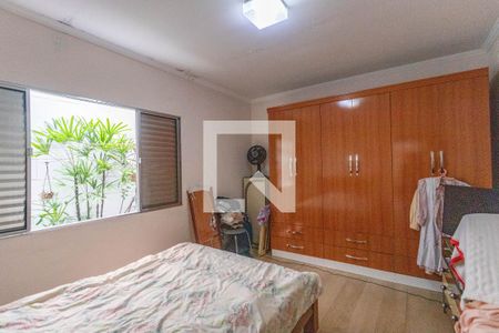 Quarto 1  de casa para alugar com 2 quartos, 70m² em Jardim Miriam, São Paulo