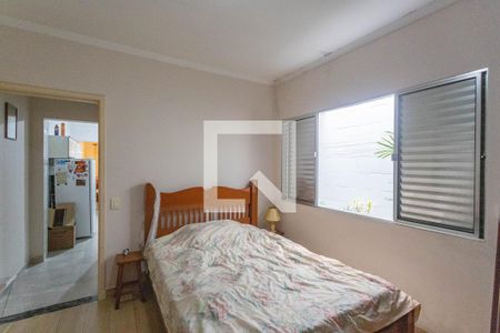 Quarto 1  de casa para alugar com 2 quartos, 70m² em Jardim Miriam, São Paulo