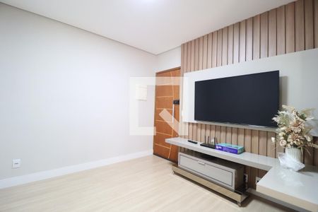 Sala de apartamento para alugar com 2 quartos, 62m² em Jardim Patricia, Uberlândia