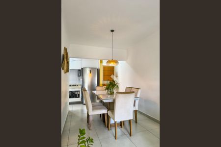 Sala de apartamento para alugar com 2 quartos, 64m² em Canto do Forte, Praia Grande