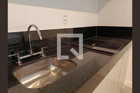 Cozinha de kitnet/studio à venda com 1 quarto, 33m² em Pinheiros, São Paulo