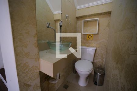 Lavabo de casa de condomínio para alugar com 2 quartos, 75m² em Vila Paranagua, São Paulo