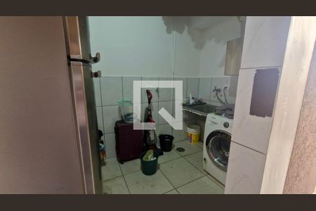 Casa à venda com 4 quartos, 200m² em Cidade Dutra, São Paulo