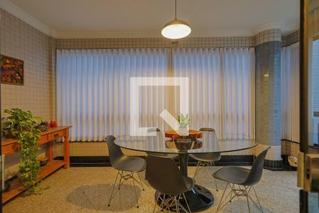 Apartamento à venda com 4 quartos, 138m² em União, Belo Horizonte