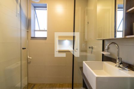Banheiro da Suíte de apartamento para alugar com 1 quarto, 40m² em Azenha, Porto Alegre