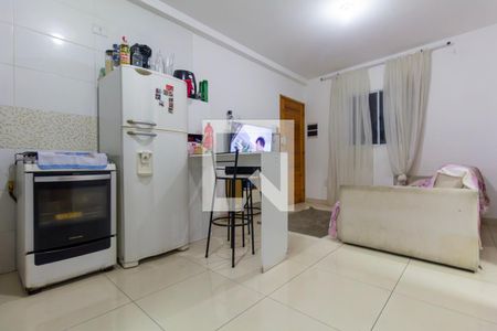 Sala, Cozinha e Área de Serviço de apartamento para alugar com 2 quartos, 40m² em Artur Alvim, São Paulo