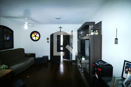 Sala de casa à venda com 3 quartos, 250m² em Olaria, Rio de Janeiro