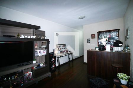 Sala de casa à venda com 3 quartos, 250m² em Olaria, Rio de Janeiro