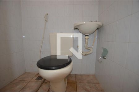 Banheiro  de apartamento para alugar com 1 quarto, 15m² em Bento Ribeiro, Rio de Janeiro