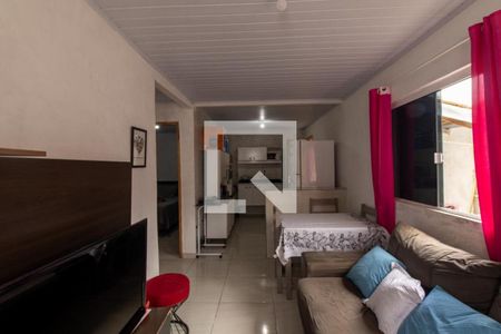 Casa à venda com 2 quartos, 65m² em Santa Quiteria, Curitiba