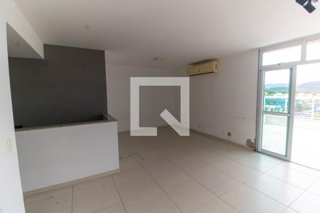 Sala de apartamento para alugar com 3 quartos, 260m² em Itacoatiara, Niterói